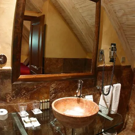 Hotel & Casa Irene Arties
